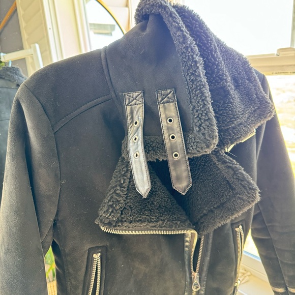 Zara size small. Oversized. - Picture 15 of 16